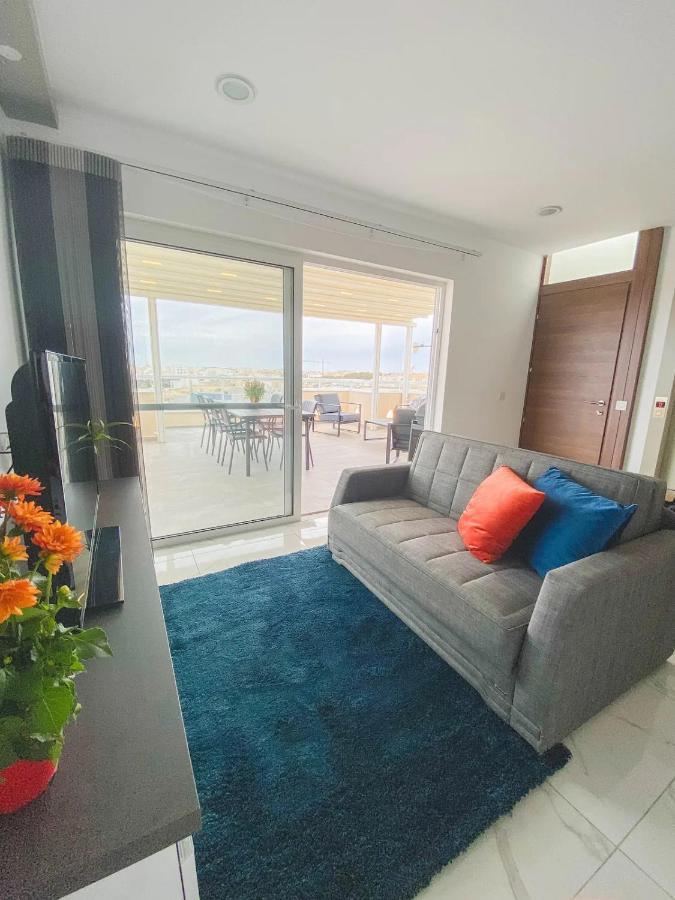 The Blue Mill Penthouse With Beautiful Views Lejlighed Naxxar Eksteriør billede